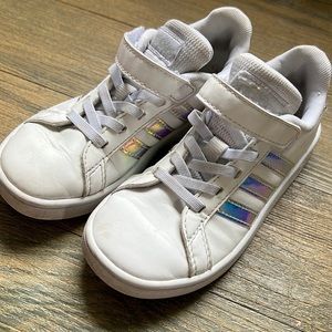 Girls Adidas shoe